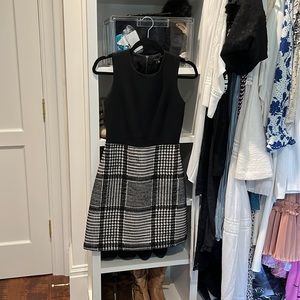 Theory Size 2 Fitted Mini-Dress